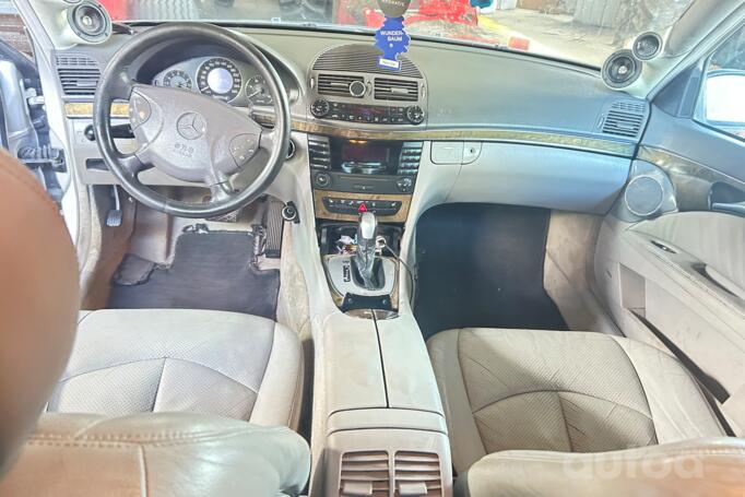 Mercedes-Benz E-Class W211 Sedan