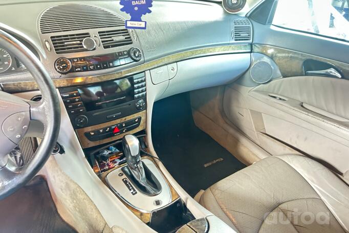 Mercedes-Benz E-Class W211 Sedan