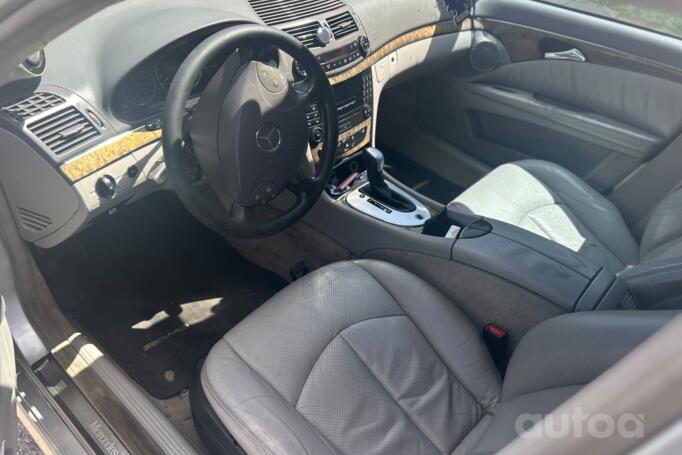 Mercedes-Benz E-Class W211 Sedan