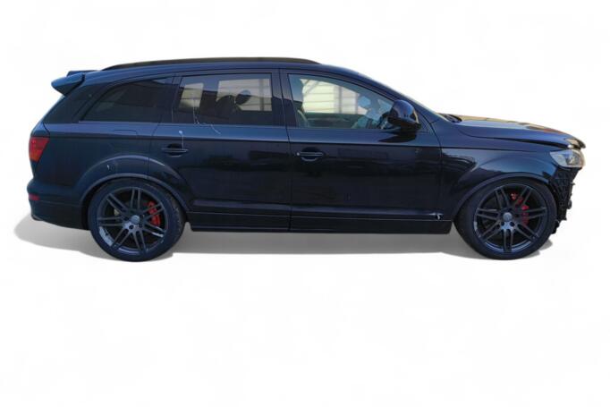 Audi Q7 4L Crossover