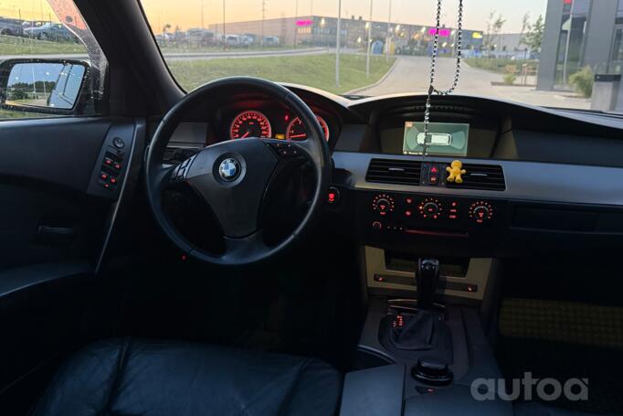 BMW 5 Series E60/E61 Touring wagon