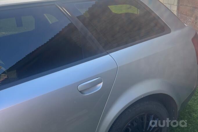 Audi A4 B6 Avant wagon 5-doors