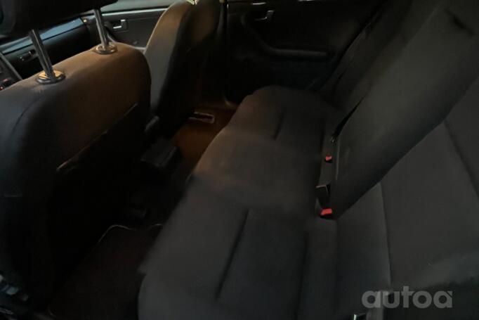 Audi A4 B6 Avant wagon 5-doors