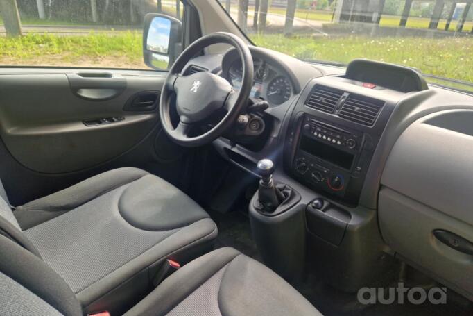 Peugeot Expert 2 generation