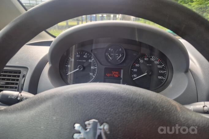 Peugeot Expert 2 generation