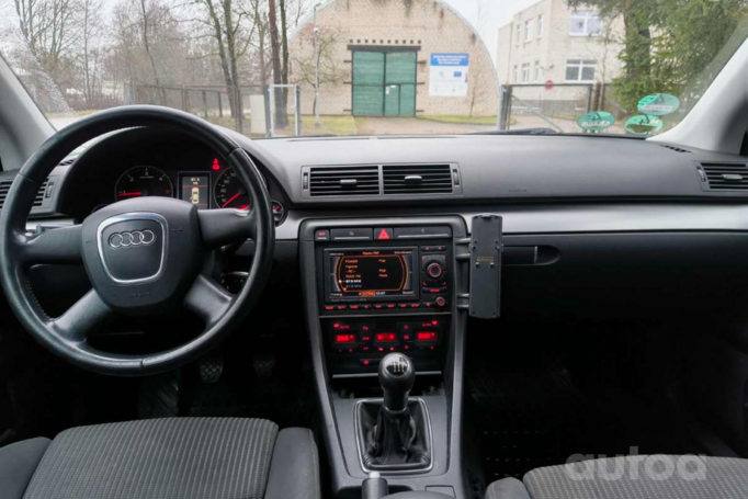 Audi A4 B7 Avant wagon 5-doors