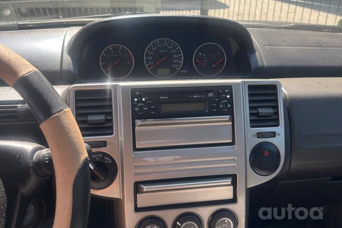 Nissan X-Trail T30 [restyling] Crossover