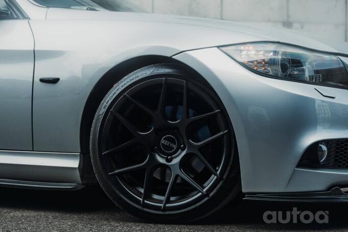 BMW 3 Series E90/E91/E92/E93 Sedan