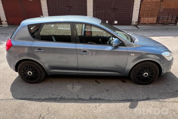 Kia Ceed 1 generation