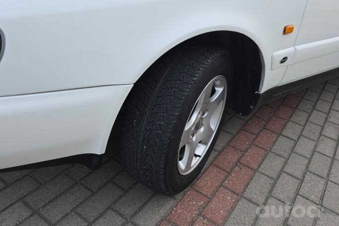Audi A6 A4/C4 wagon
