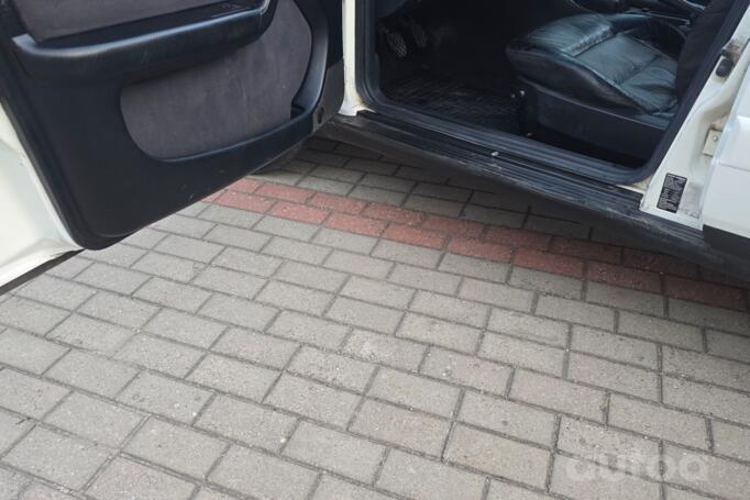 Audi A6 A4/C4 wagon
