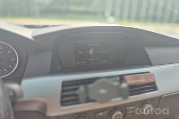 BMW 5 Series E60/E61 Sedan