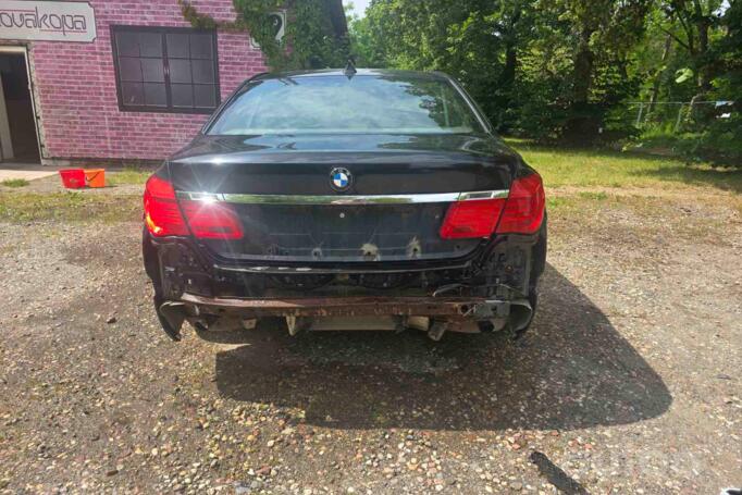 BMW 7 Series F01/F02 Sedan