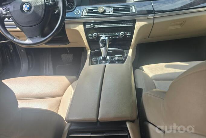 BMW 7 Series F01/F02 Sedan