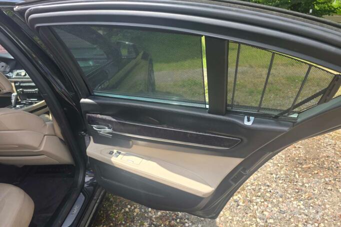 BMW 7 Series F01/F02 Sedan