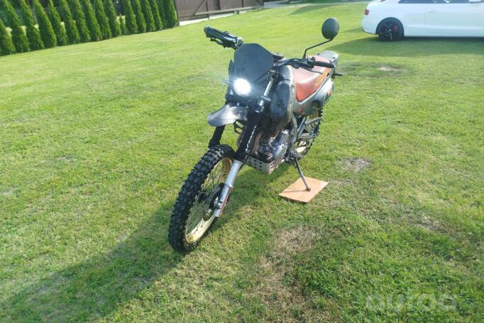 Honda NX
