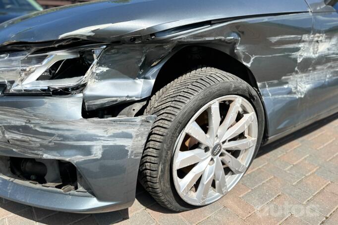 Audi A4 B9 Avant wagon 5-doors