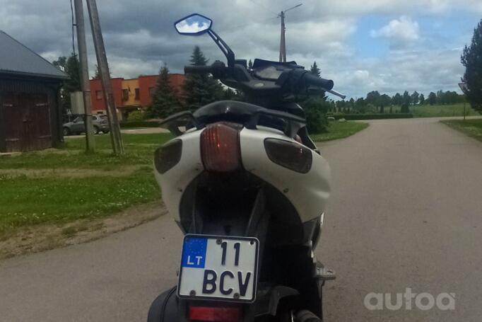 Aprilia SR