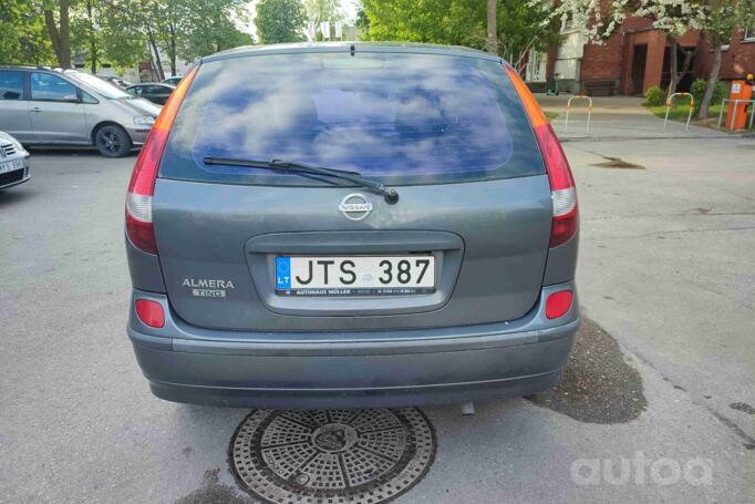 Nissan Almera Tino