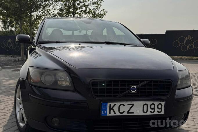 Volvo S40 2 generation Sedan