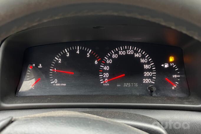 Toyota Corolla E120 Hatchback 5-doors