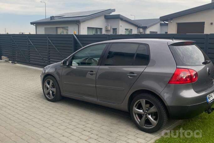 Volkswagen Golf 5 generation Hatchback 5-doors
