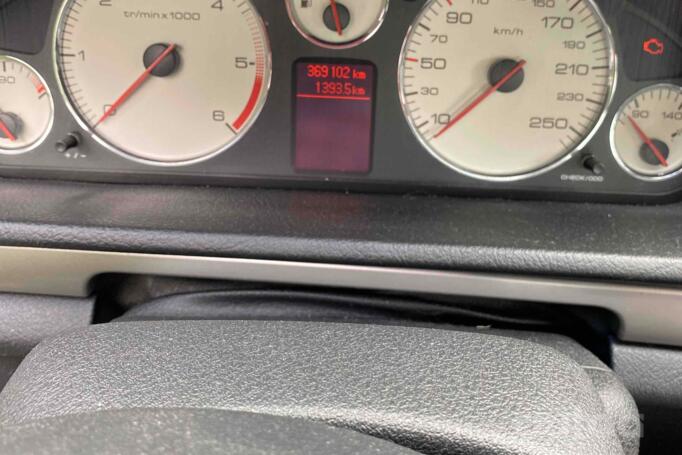 Peugeot 407