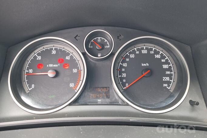 Opel Astra H Hatchback