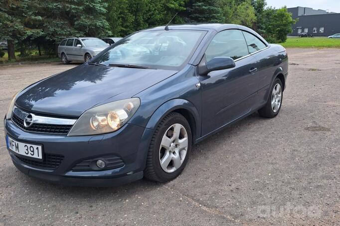 Opel Astra H Hatchback