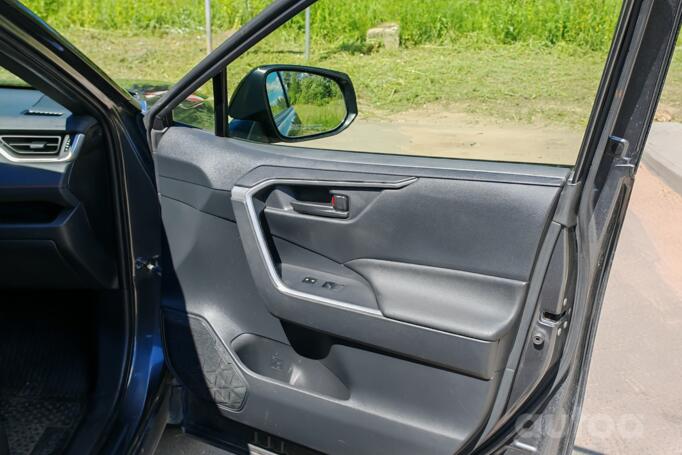 Toyota RAV 4 5 generation (XA50)
