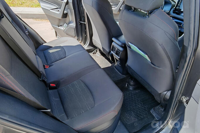 Toyota RAV 4 5 generation (XA50)
