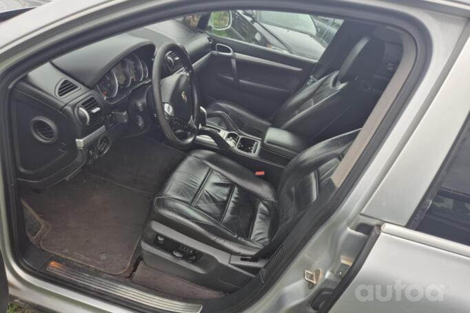 Porsche Cayenne 955 Crossover 5-doors