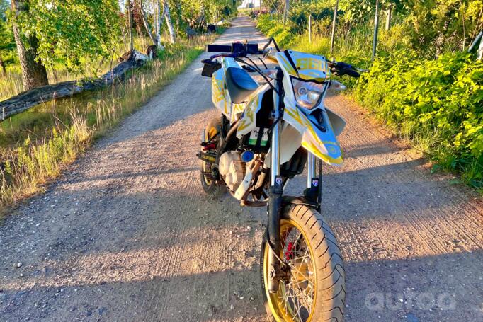 Yamaha WR