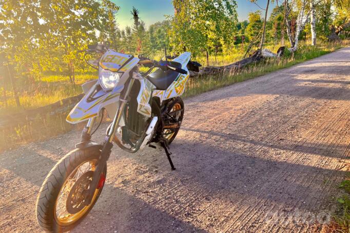 Yamaha WR