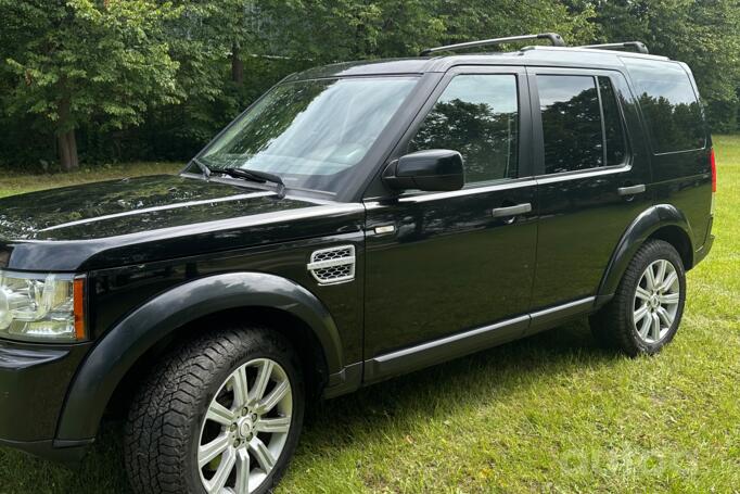 Land Rover Discovery 4 generation SUV