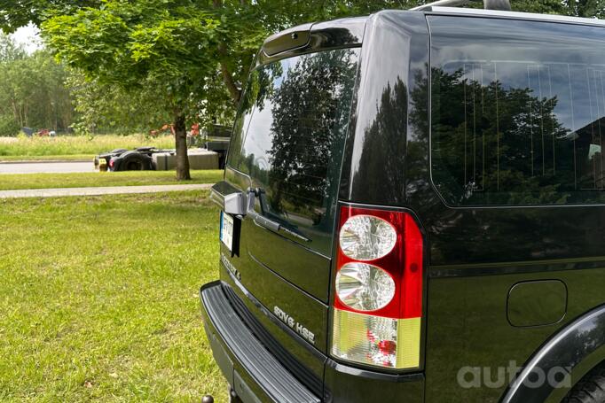 Land Rover Discovery 4 generation SUV