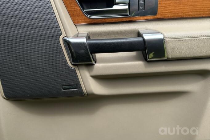 Land Rover Discovery 4 generation SUV