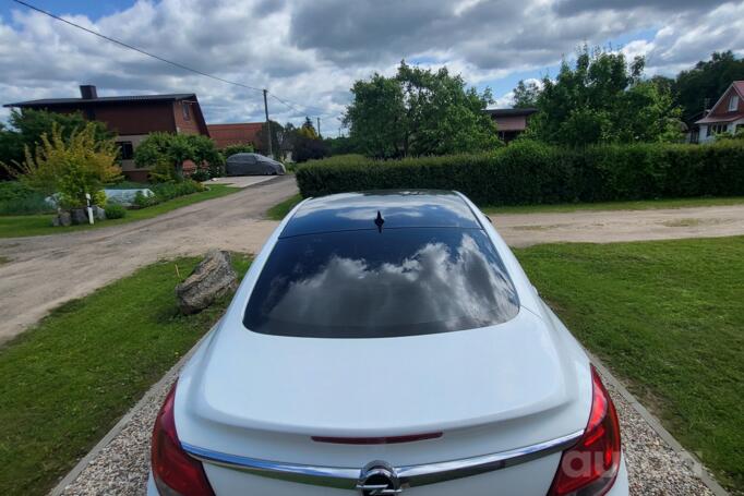 Opel Insignia A Sedan 4-doors