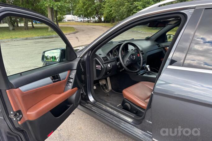 Mercedes-Benz C-Class W204/S204 wagon 5-doors