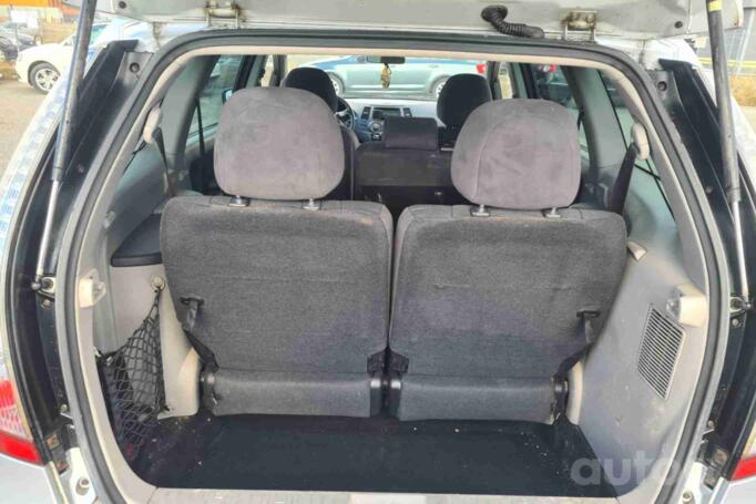 Mitsubishi Grandis