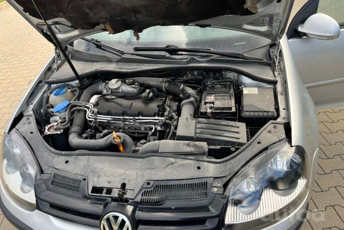Volkswagen Golf 5 generation Hatchback 5-doors