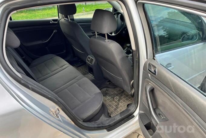 Volkswagen Golf 5 generation Hatchback 5-doors