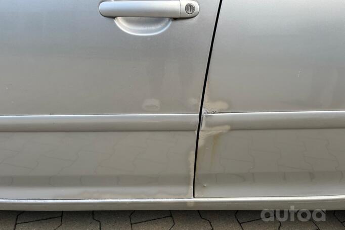 Volkswagen Golf 5 generation Hatchback 5-doors