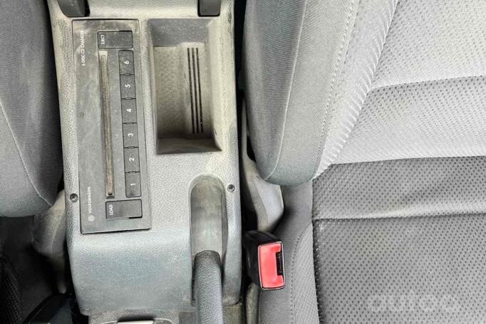 Volkswagen Golf 5 generation Hatchback 5-doors