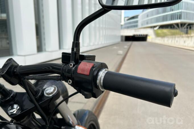 Suzuki LS