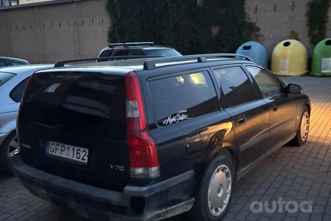 Volvo V70 2 generation wagon