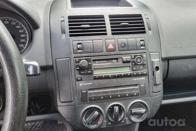 Volkswagen Polo 4 generation Hatchback 5-doors