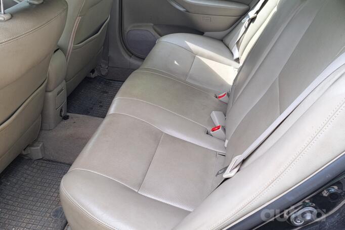 Toyota Avensis 2 generation [restyling] Sedan