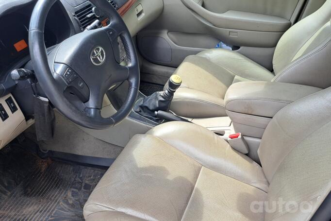 Toyota Avensis 2 generation [restyling] Sedan