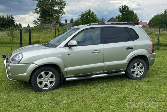 Hyundai Tucson 1 generation Crossover